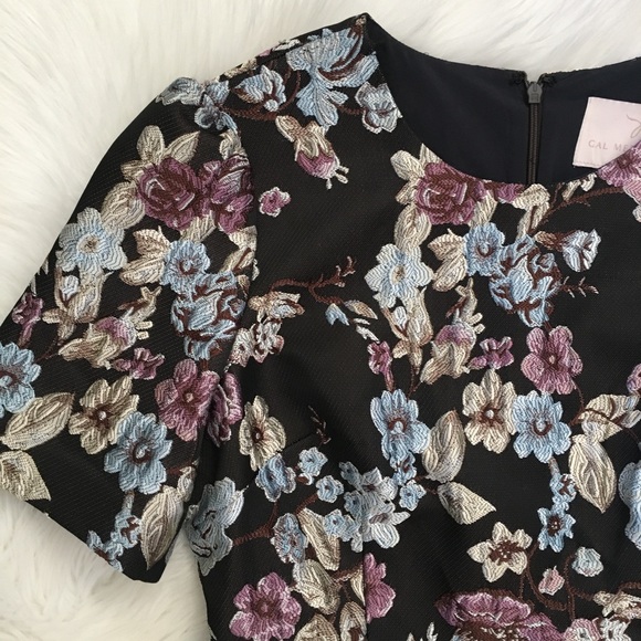 Gal Meets Glam Floral Tapestry Cocktail Mini Dress - Picture 3 of 8